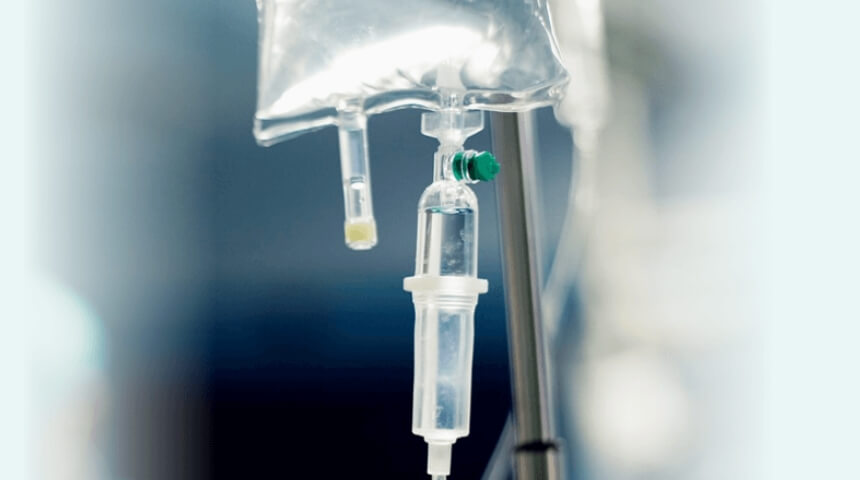 IV drip bag with valve